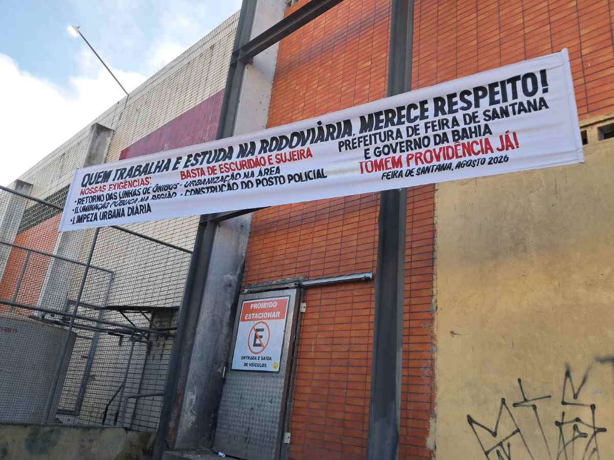 Faixa de reivindicações no entorno da Rodoviária