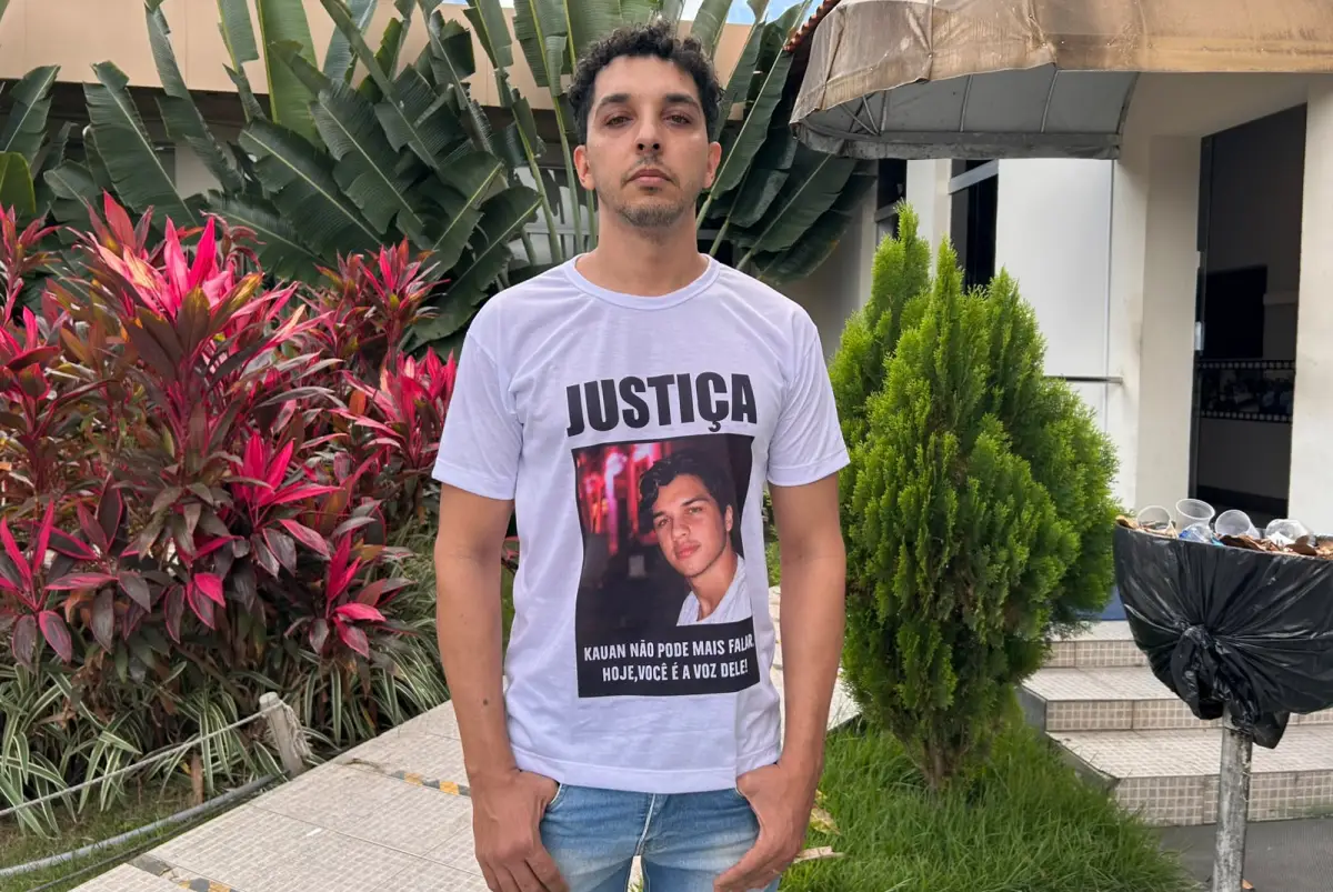 Família de jovem morto por engano em Feira de Santana pede justiça; julgamento começa nesta quinta (13)