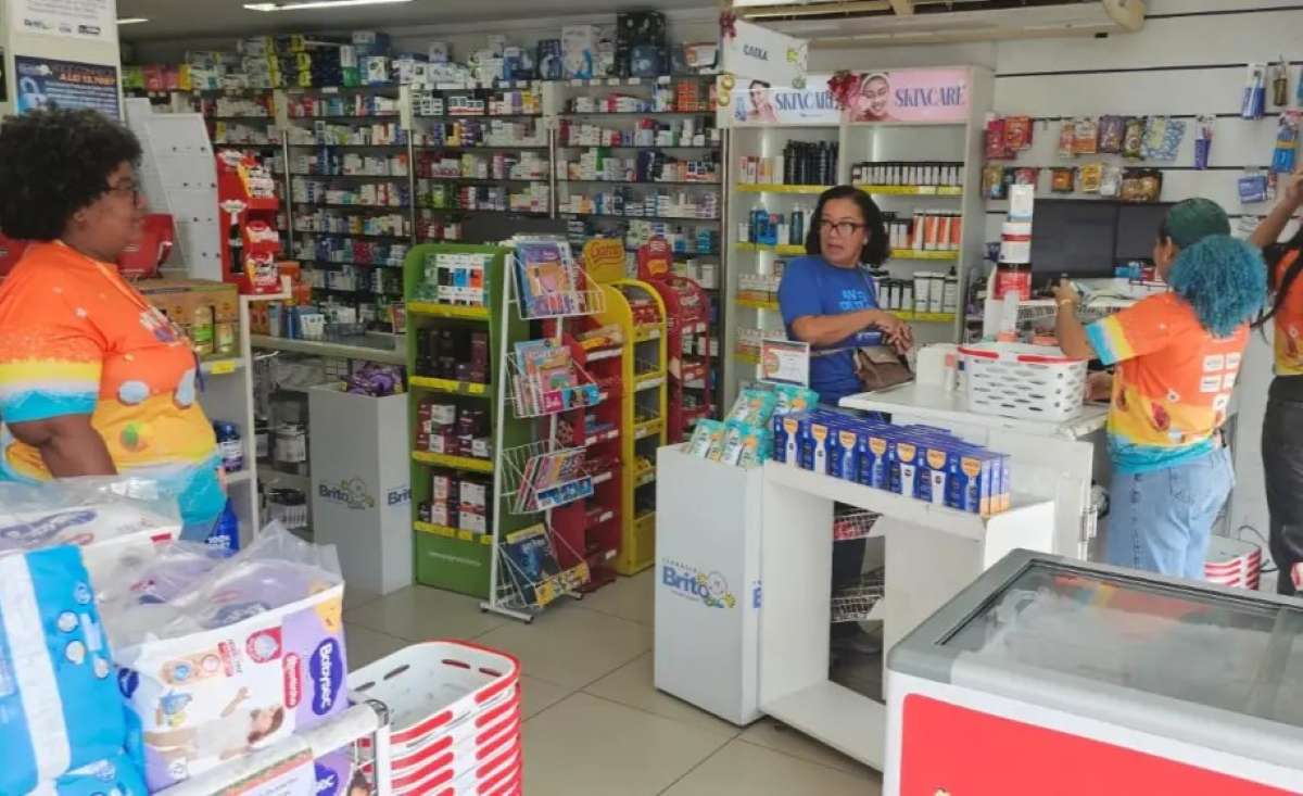 Farmaceuticas-da-Farmacia-Brito