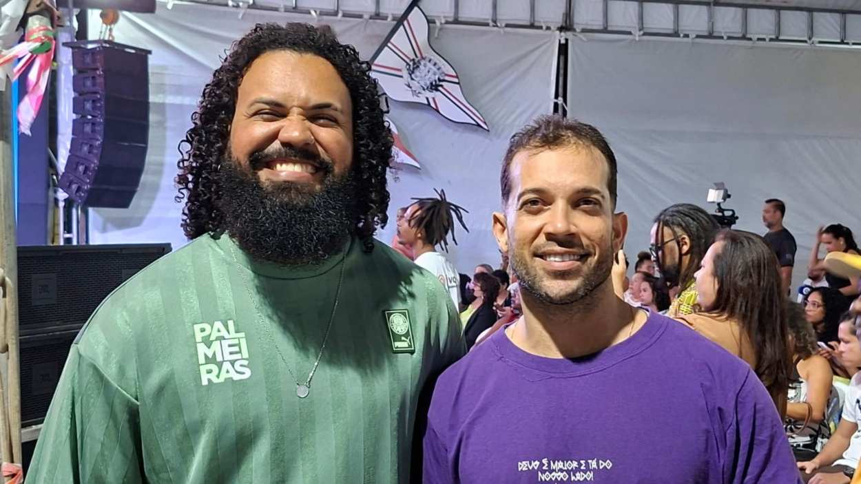Felipe Queiroz e o amigo Edmar Silva