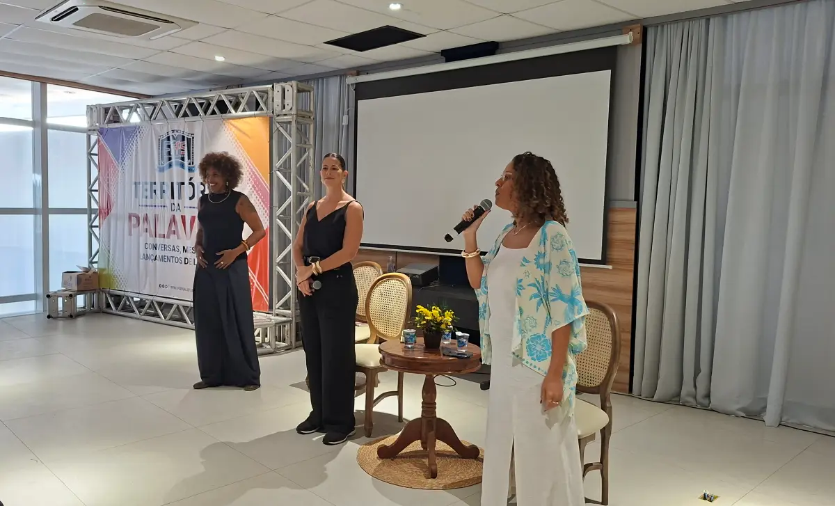“Quem narra a notícia também influencia”: Jéssica Senra, Midiã Noelle e Júlia do Monte debatem o fazer jornalístico no Flifs