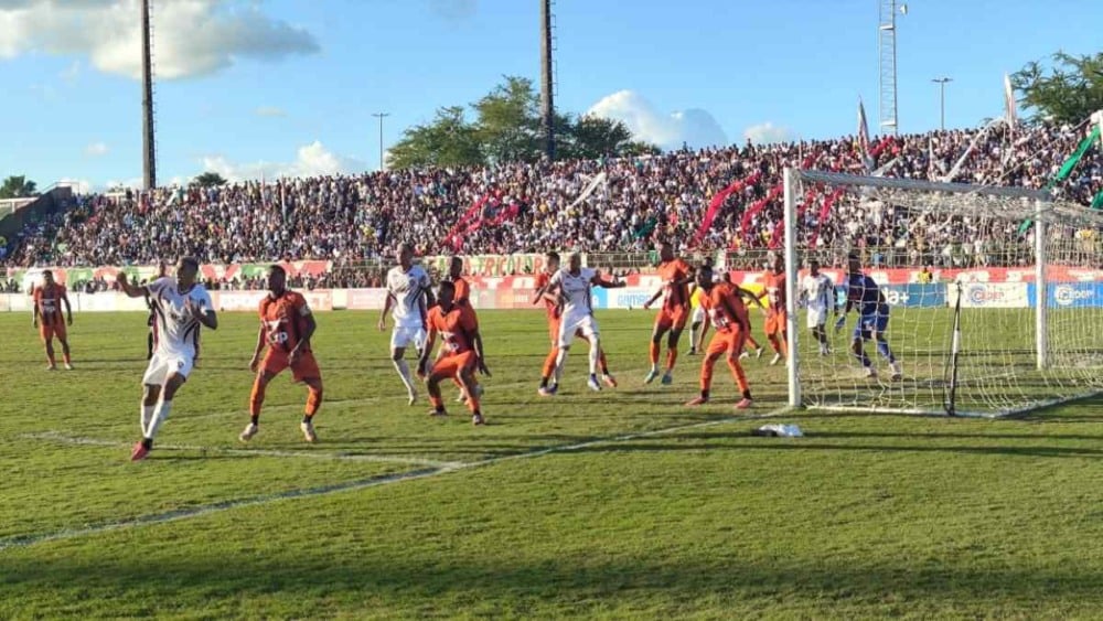 Fluminense de Feira conquista título baiano da Segunda Divisão de forma invicta