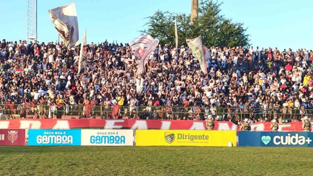 Fluminense de Feira conquista título baiano da Segunda Divisão de forma invicta