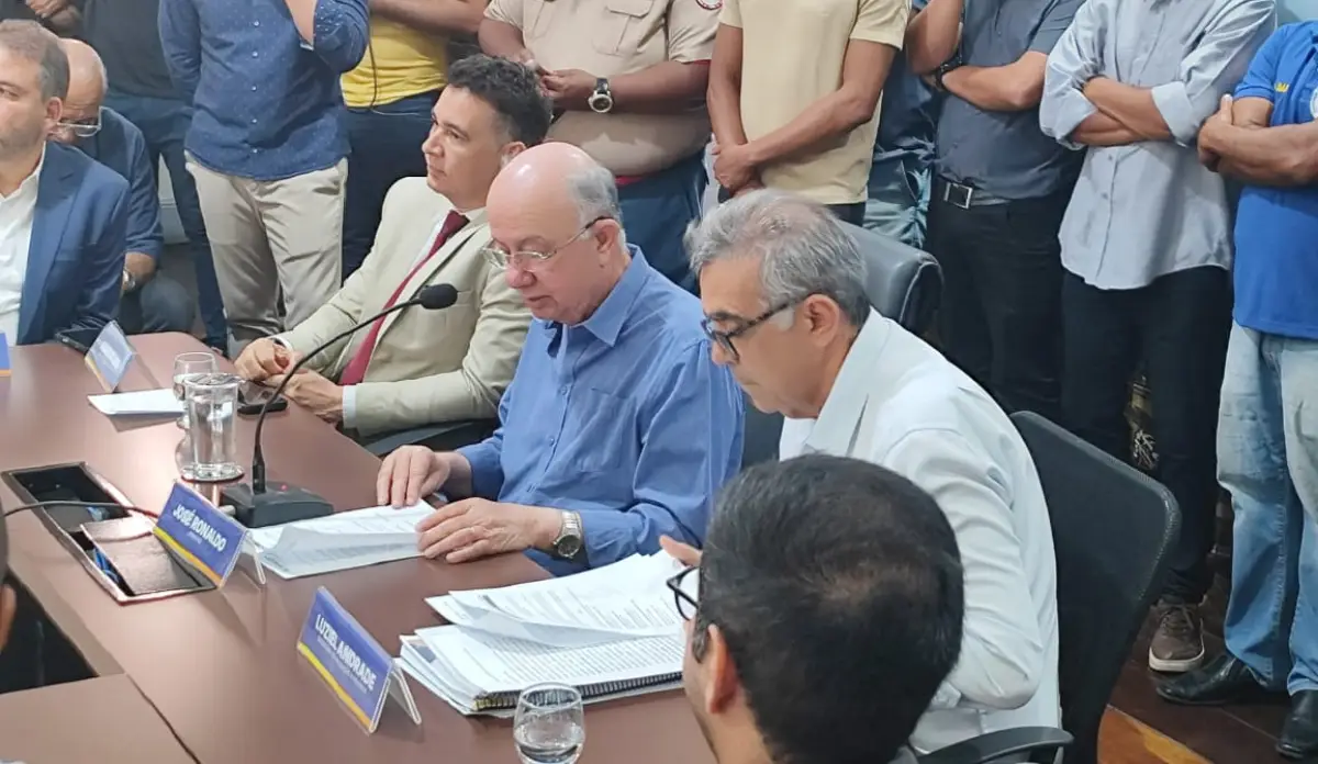 Conselhos da Segurança Pública e das Defesas Social e Civil tomam posse em Feira de Santana