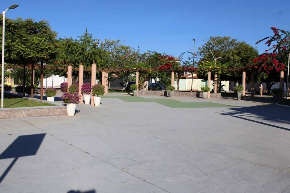 Praça pública de Carinhanha