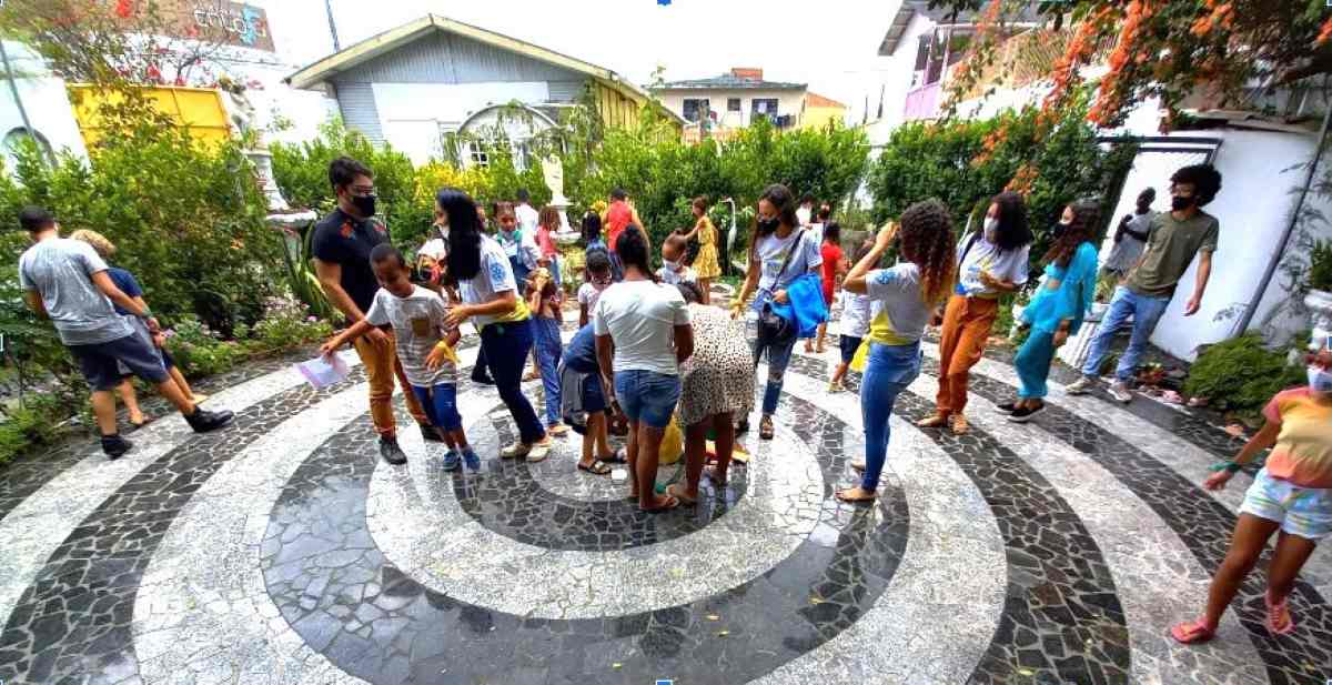 Projeto Raízes do Sorriso abre inscrições para oficinas gratuitas de percussão e dança