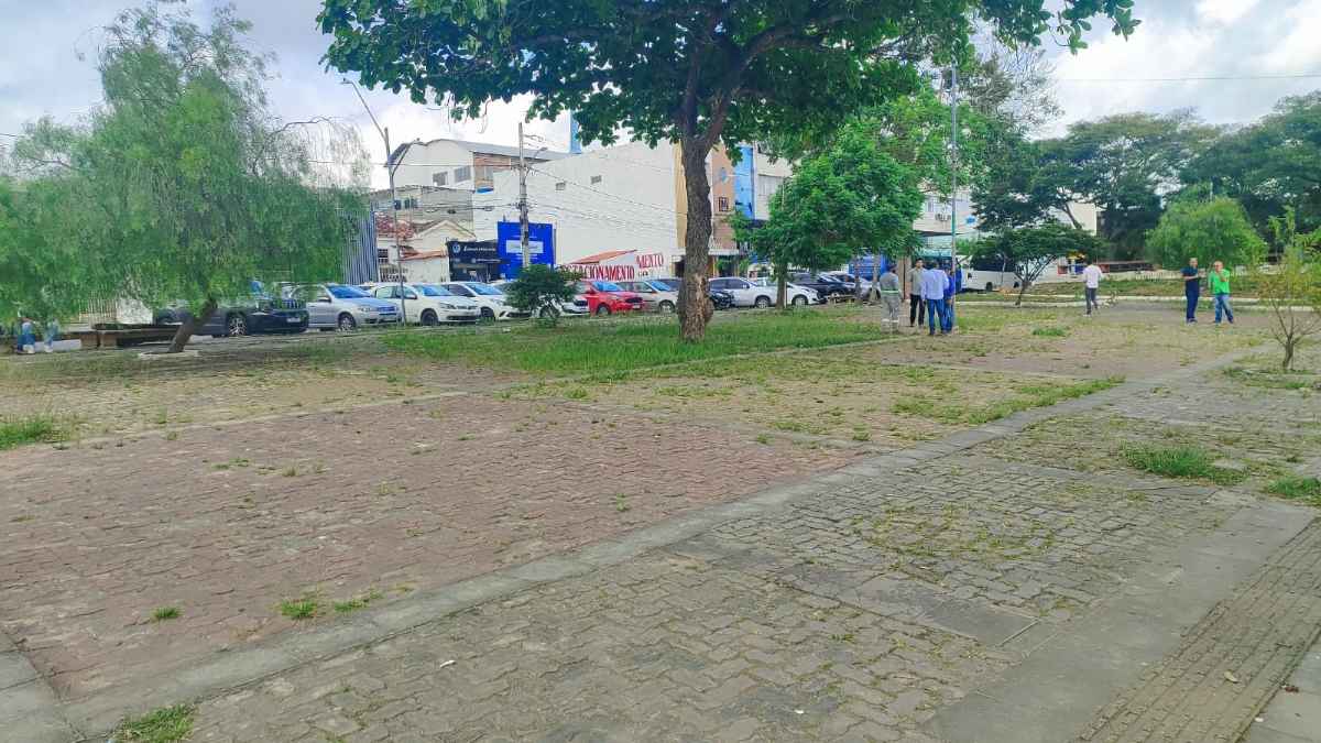 Reforma da Praça João Barbosa de Carvalho, conhecida como Praça do Fórum