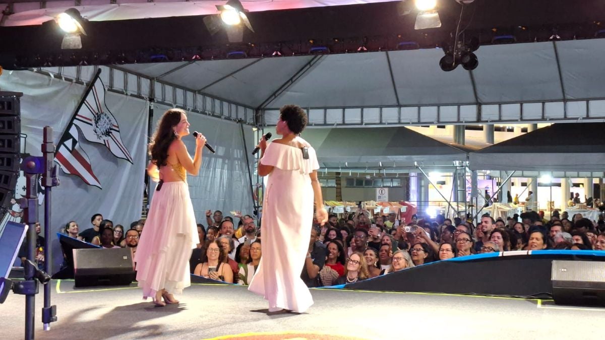 Show de Maryzelia e Roberta Sá