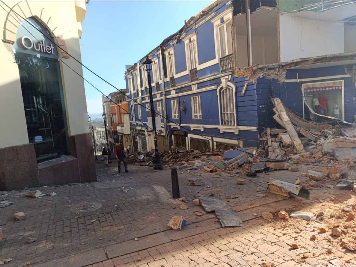 Terremoto na Colômbia de magnitude 7,4