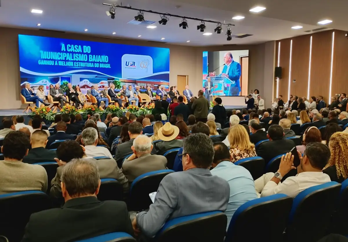 UPB celebra 62 anos com nova estrutura e reúne força política do municipalismo baiano em Salvador