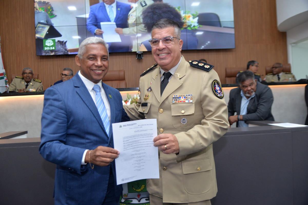 Câmara concede Título de Cidadão Feirense ao coronel Michel Müller, comandante do CPRL