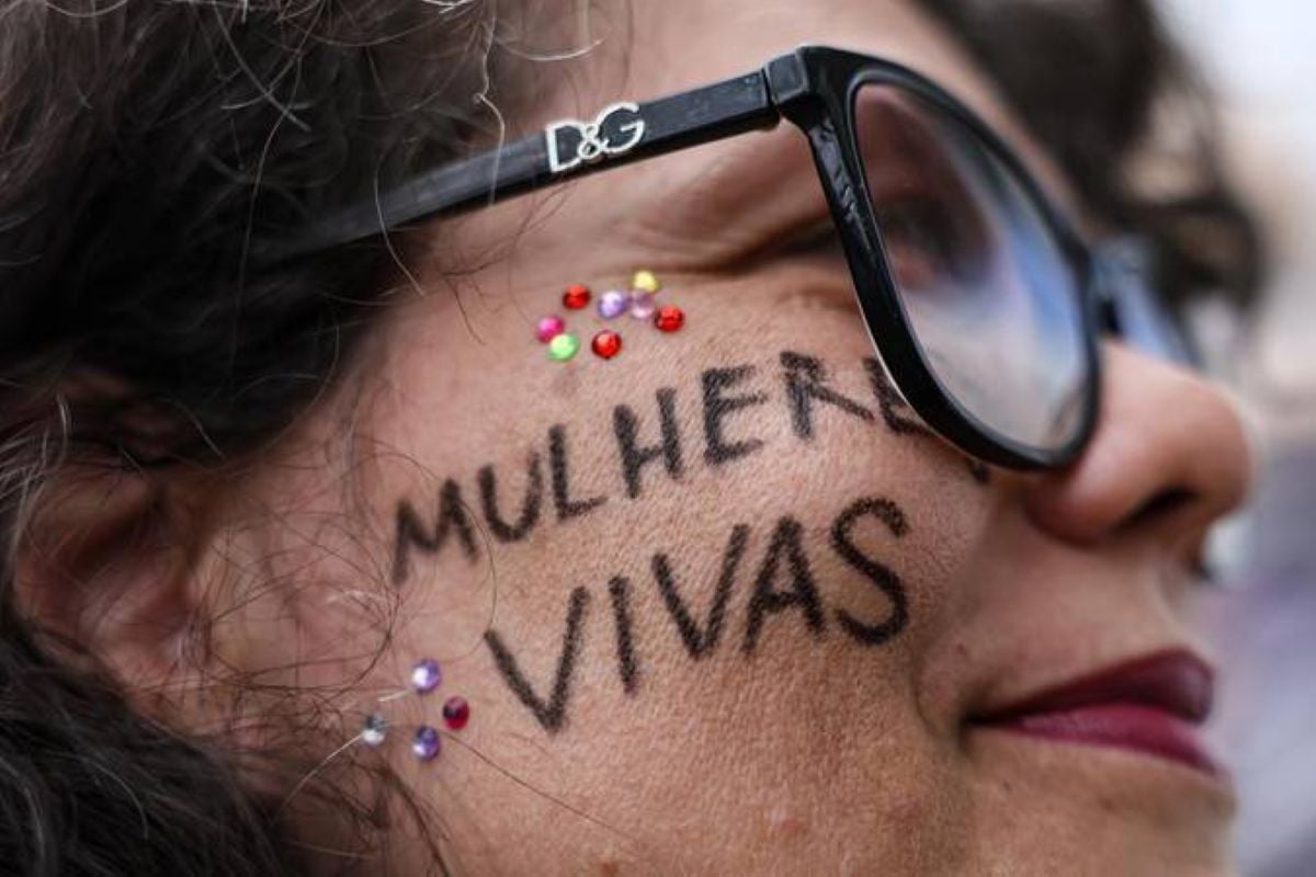 Violações contra a mulher