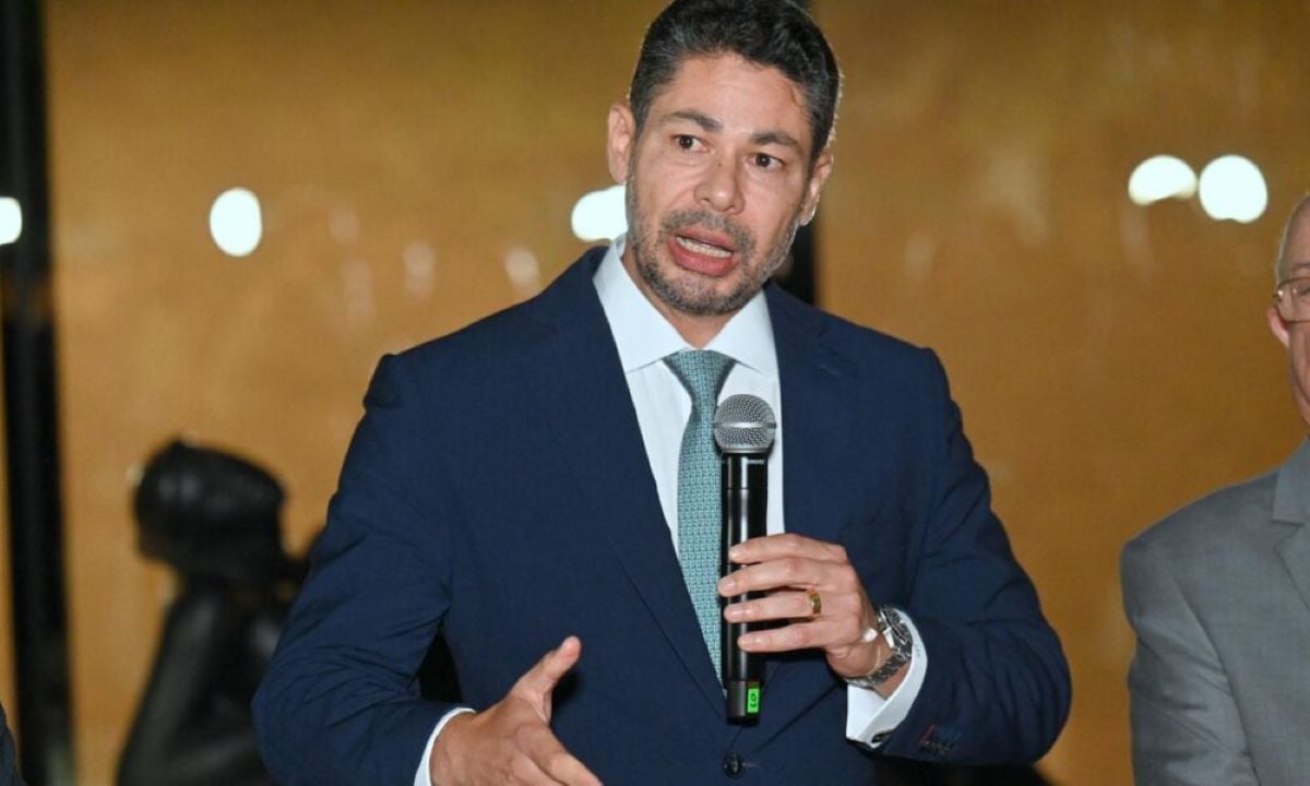 advogado Carlos Eduardo Guimarães Araujo