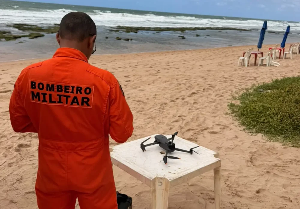 Corpo de jovem desaparecido após afogamento é encontrado três dias depois em praia na Bahia Corpo de jovem desaparecido após afogamento é encontrado três dias depois em praia na Bahia
