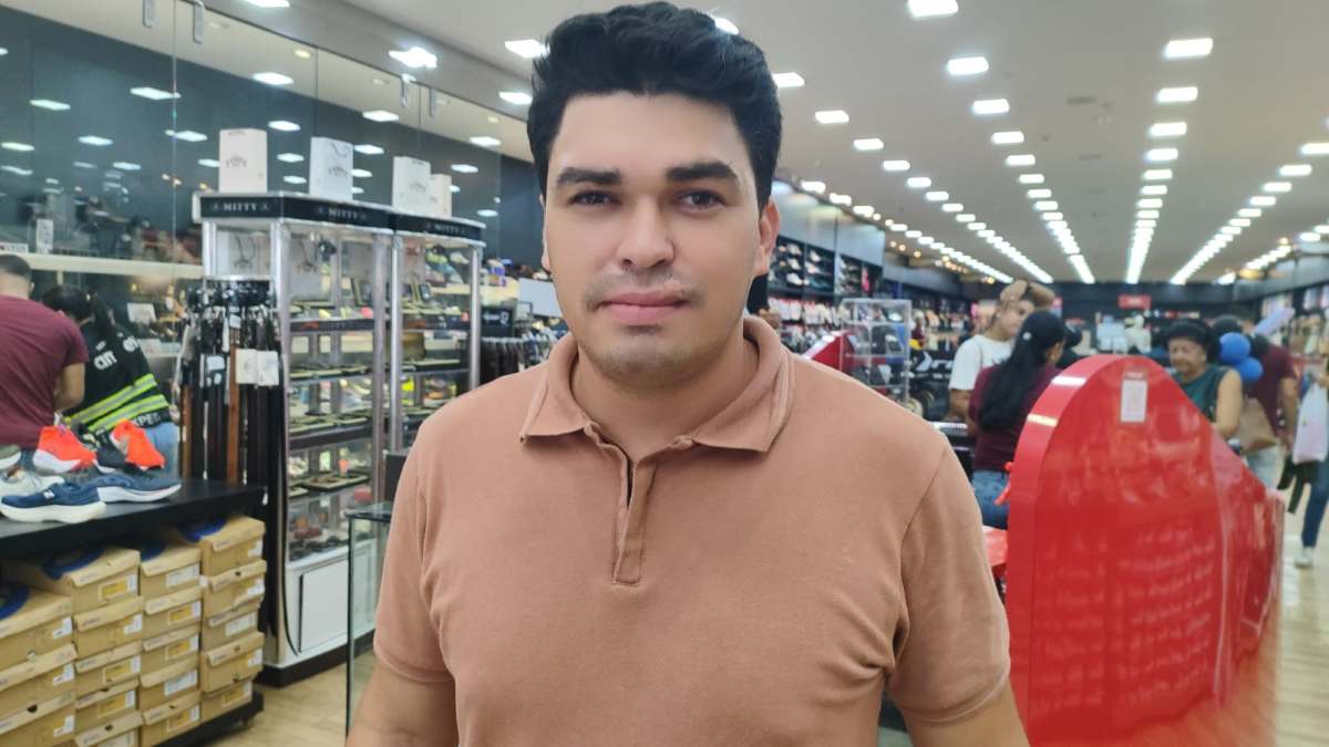 Na véspera de Dia dos Pais, o comércio de Feira de Santana registrou uma grande de movimentação