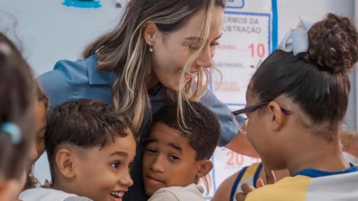 professora alunos crianças