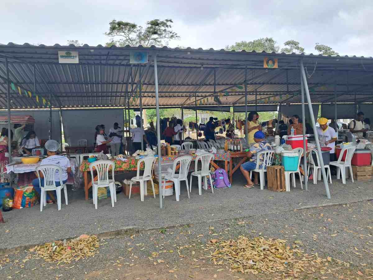 1º Encontro Baiano de Feiras Universitárias e Populares na Uefs