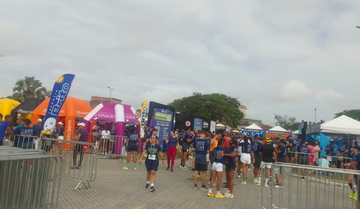 Corrida da Saúde da Farmácia Brito reúne cerca de 3.500 atletas em Feira de Santana