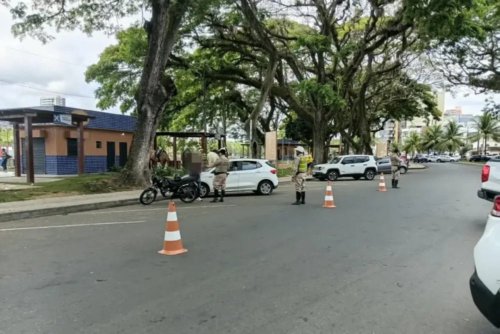 9ª Força Total reforça policiamento e apreende 16 armas em diferentes cidades da Bahia 9ª Força Total reforça policiamento e apreende 16 armas em diferentes cidades da Bahia