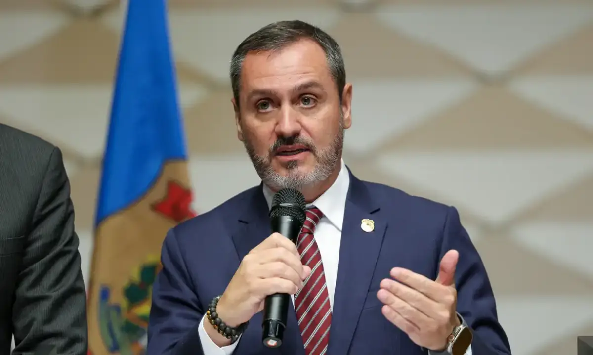 André Mendonça afasta Andrei Rodrigues da direção-geral da Polícia Federal