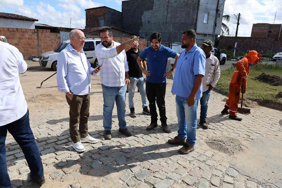 Asfaltamento Rua Santa Terezinha no Aviario