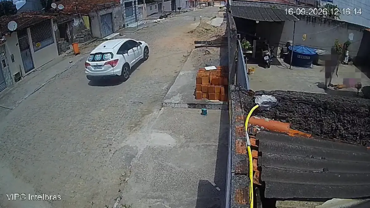 Homens com metralhadoras realizam ataque a residência em Feira de Santana; uma pessoa ficou ferida