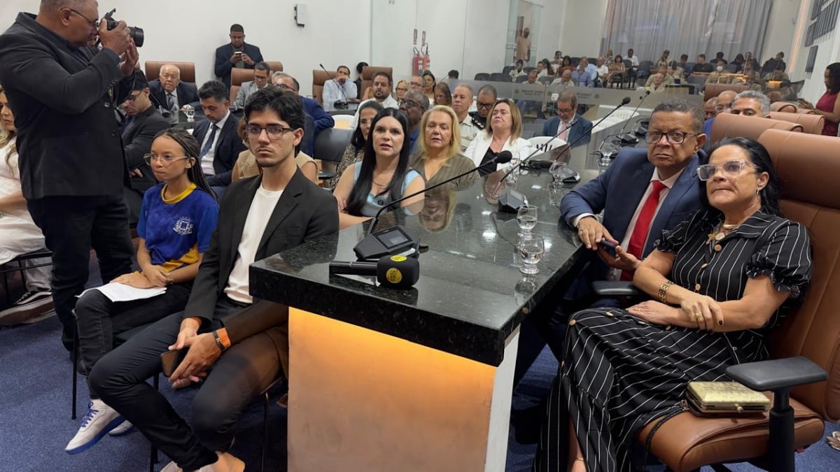 Câmara de Feira de Santana realiza sessão solene pelos 193 anos do município