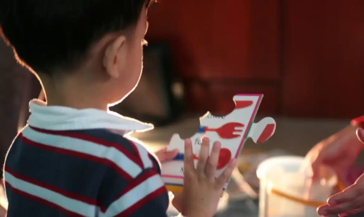 Criança com autismo - TEA