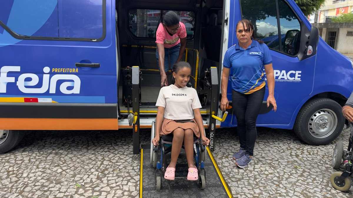 Entrega de veículos ao Pace_ Foto Paulo José Acorda Cidade