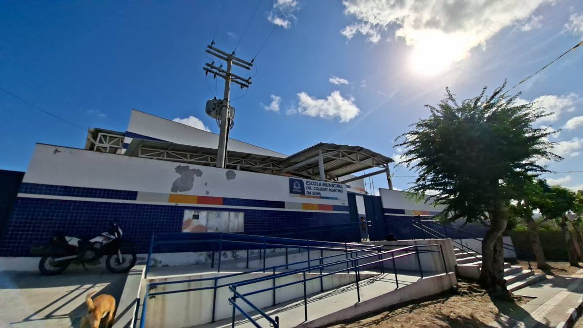 Escola Municipal Dr. Colbert Martins da Silva em Jaguara