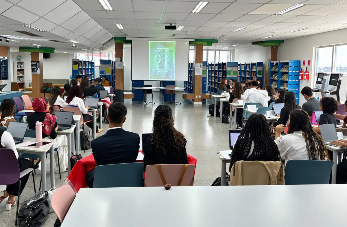 Estudantes do Colégio Asas vivenciam diplomacia na prática durante simulação da ONU em Salvador