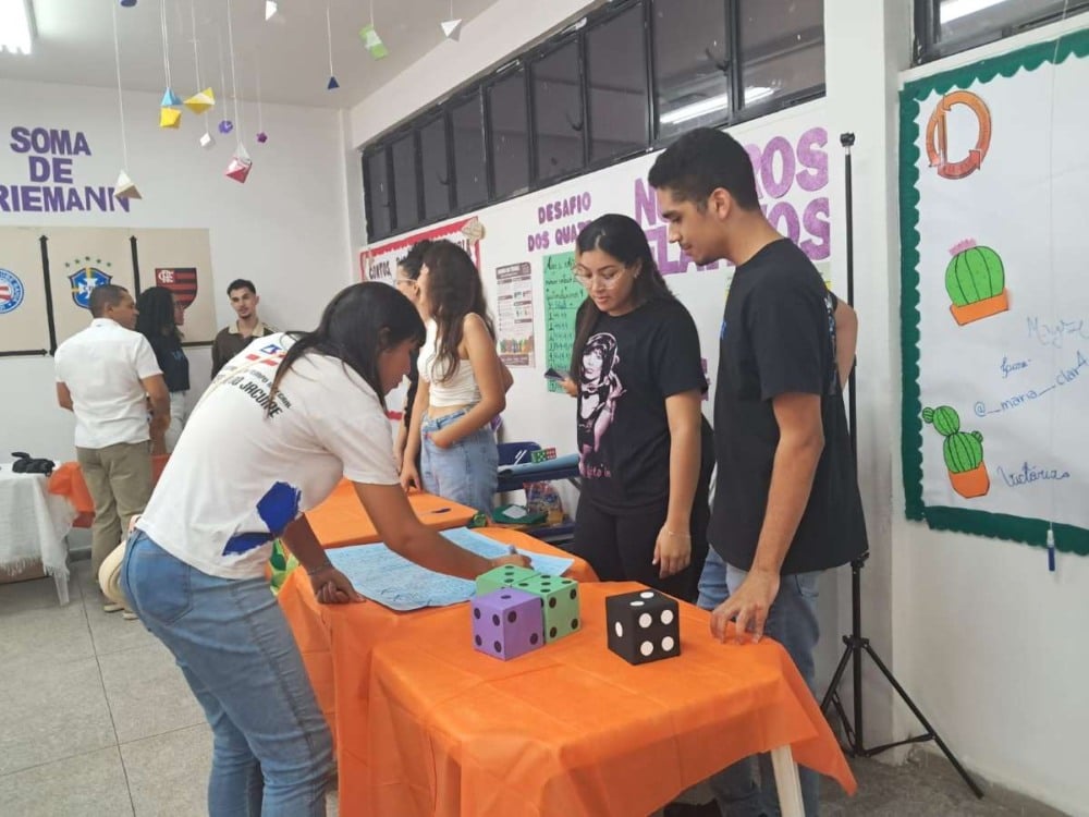 Feira de Graduação da Uefs atrai centenas de estudantes de Feira de Santana e cidades vizinhas
