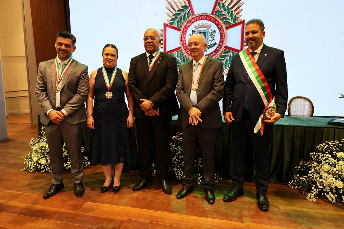 Feira de Santana entrega Ordem Municipal do Mérito a personalidades de destaque