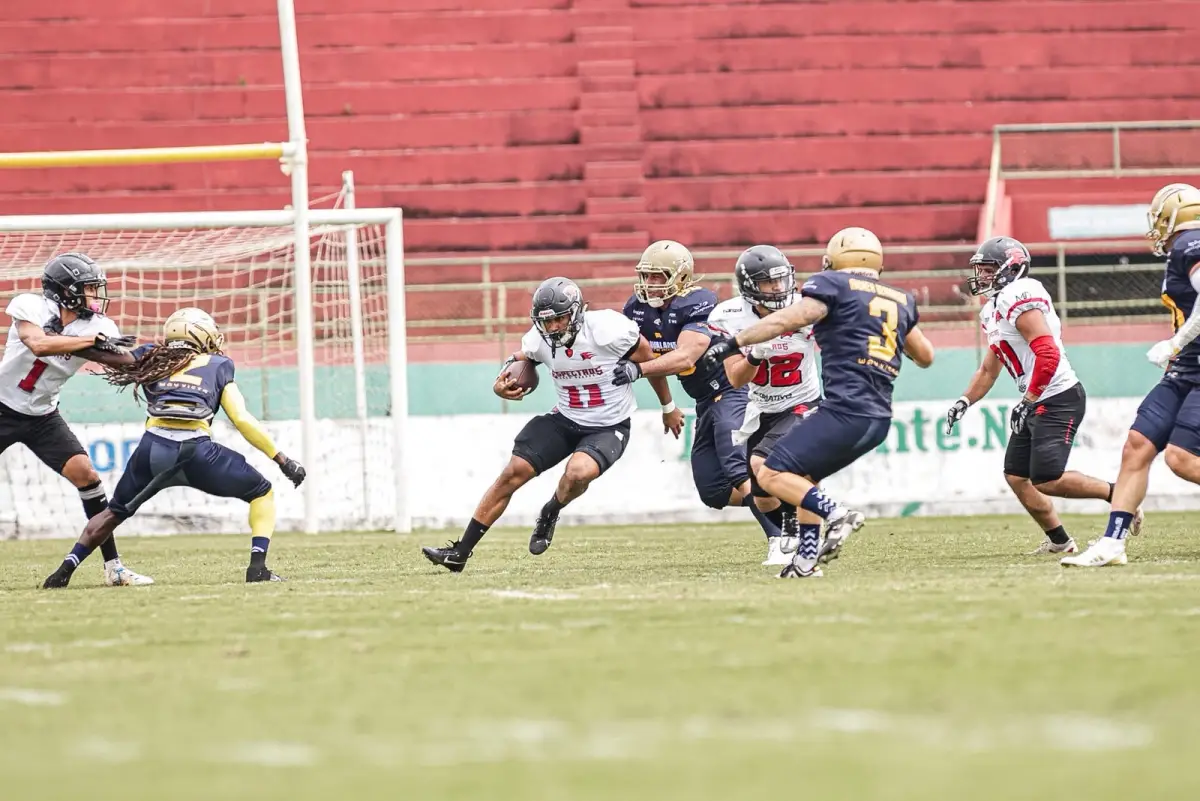 Cavalaria goleia no Joia da Princesa e garante semifinal de futebol americano em Feira de Santana