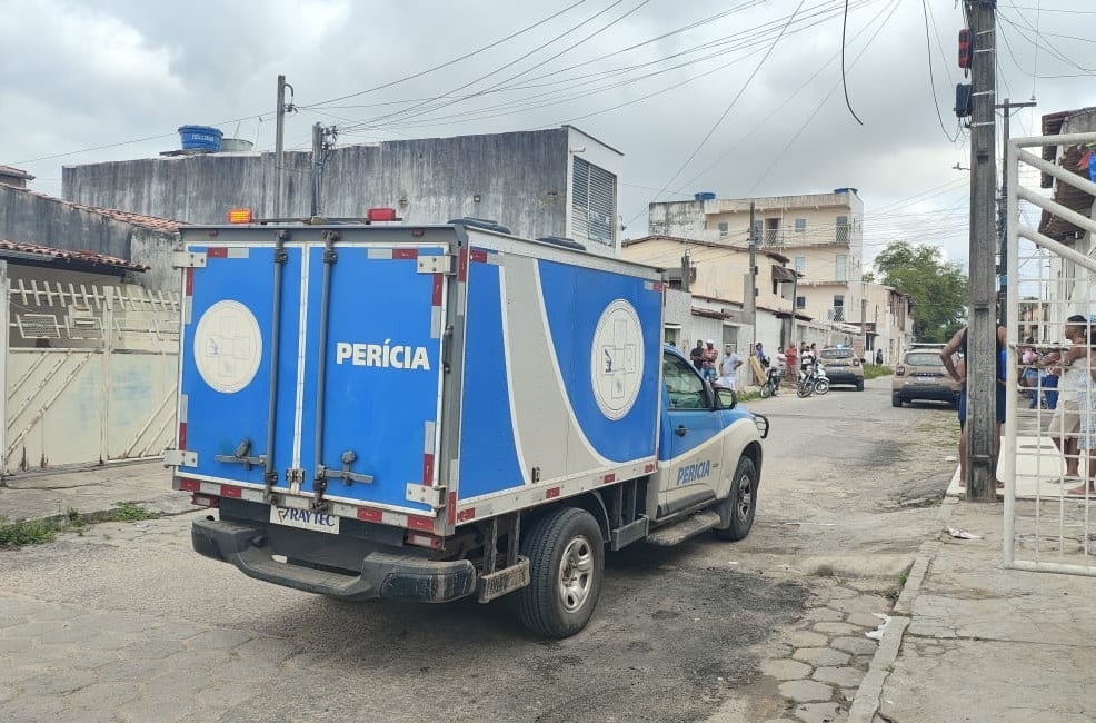 Carro do DPT no Campo Limpo após morte de jovem