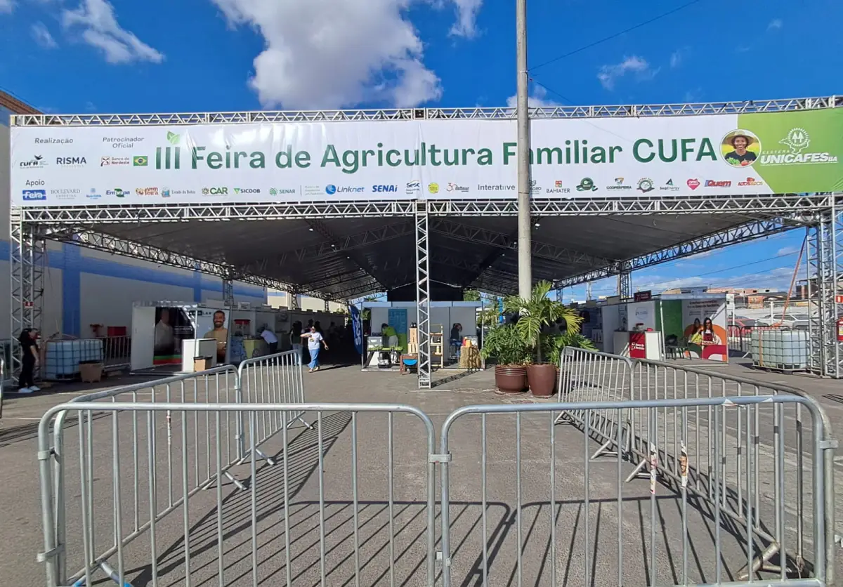 Feira de Agricultura Familiar reúne produtores de várias cidades da Bahia e movimenta negócios em Feira de Santana