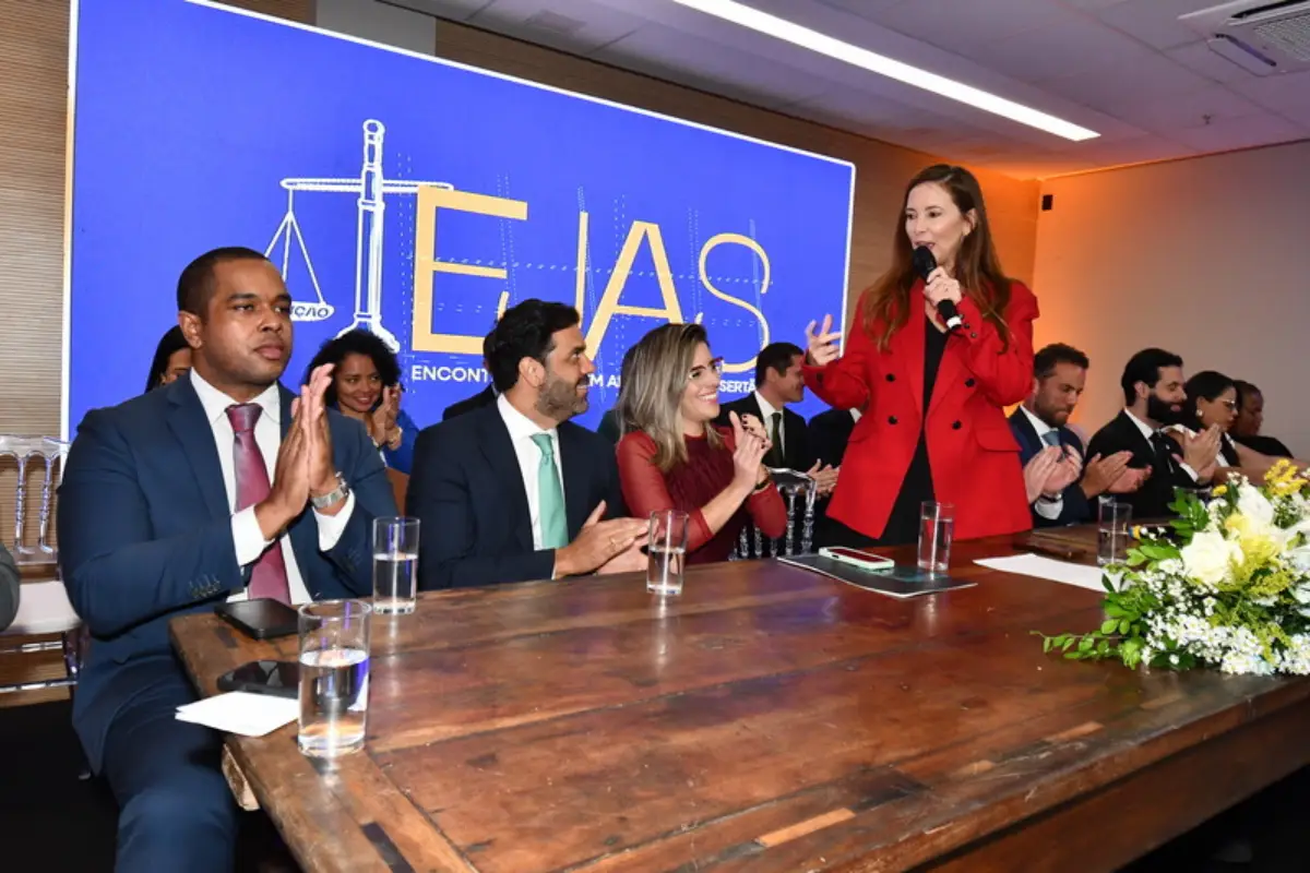 Jovem advocacia do Sertão se reúne em Feira de Santana para discutir carreira, desafios e oportunidades