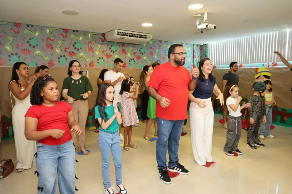 3ª edição do Literasas reúne literatura e arte na Escola Asas de Papel 3ª edição do Literasas reúne literatura e arte na Escola Asas de Papel