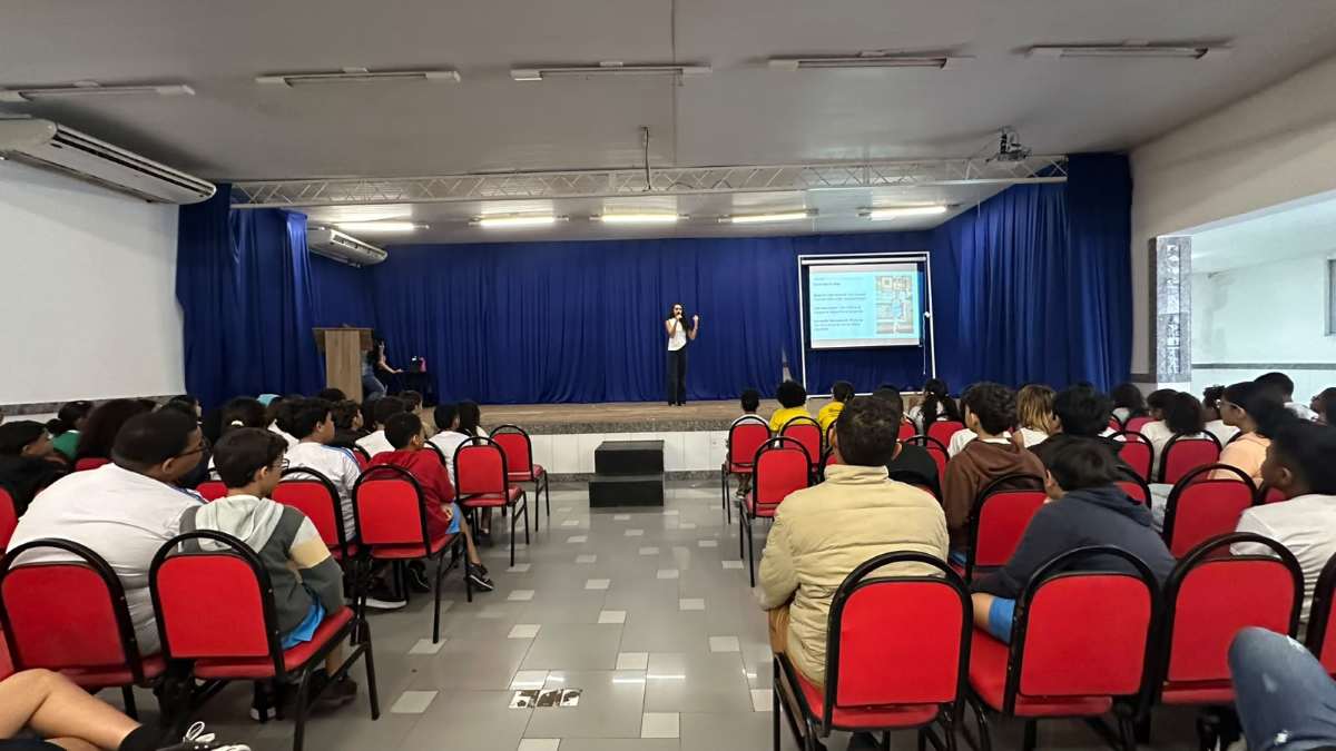Palestra de Beatriz Ribeiro