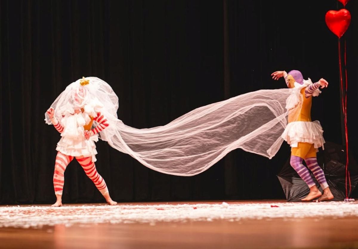 Feira de Santana recebe espetáculo internacional gratuito inspirado na cultura popular brasileira