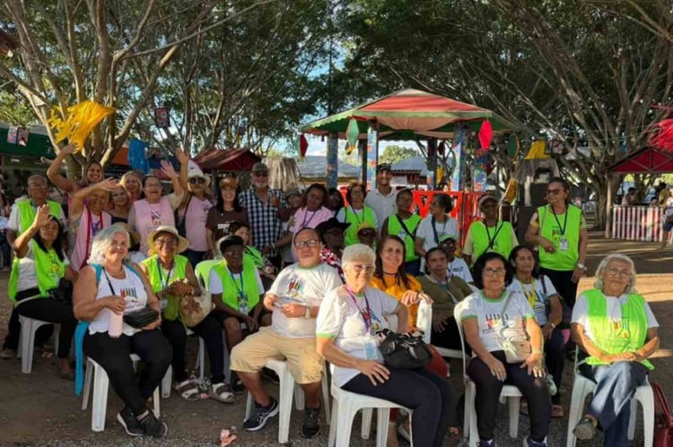 Idosos aproveitam programação da Expofeira em passeio de integração e lazer
