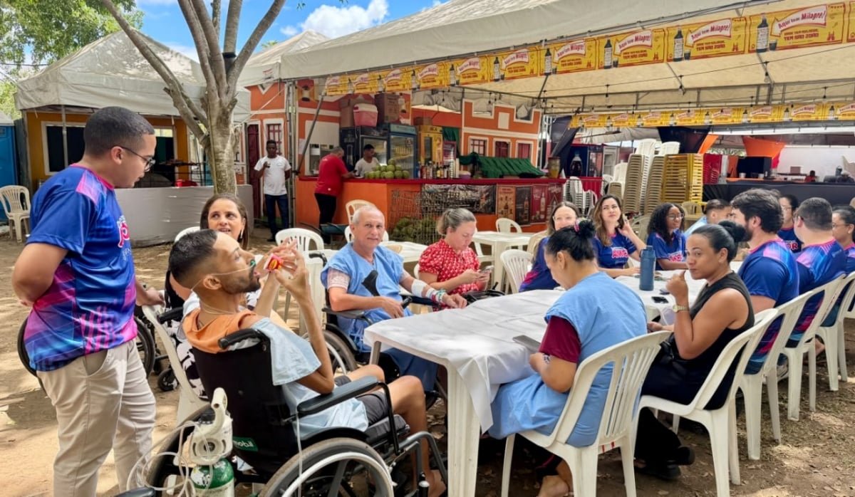 pacientes Dom Pedro de Alcântara Santa Casa de Feira de Santana passeio Expofeira 2026 Projeto Cuidar Até o Fim
