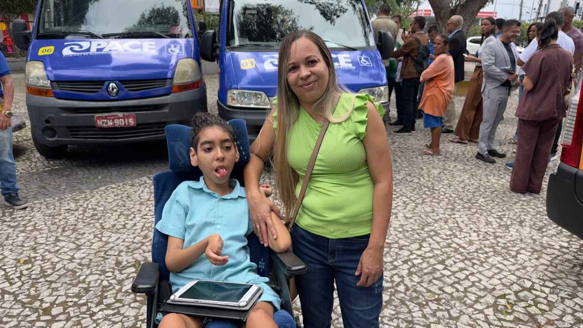Entrega de veículos ao Pace_ Foto Paulo José Acorda Cidade