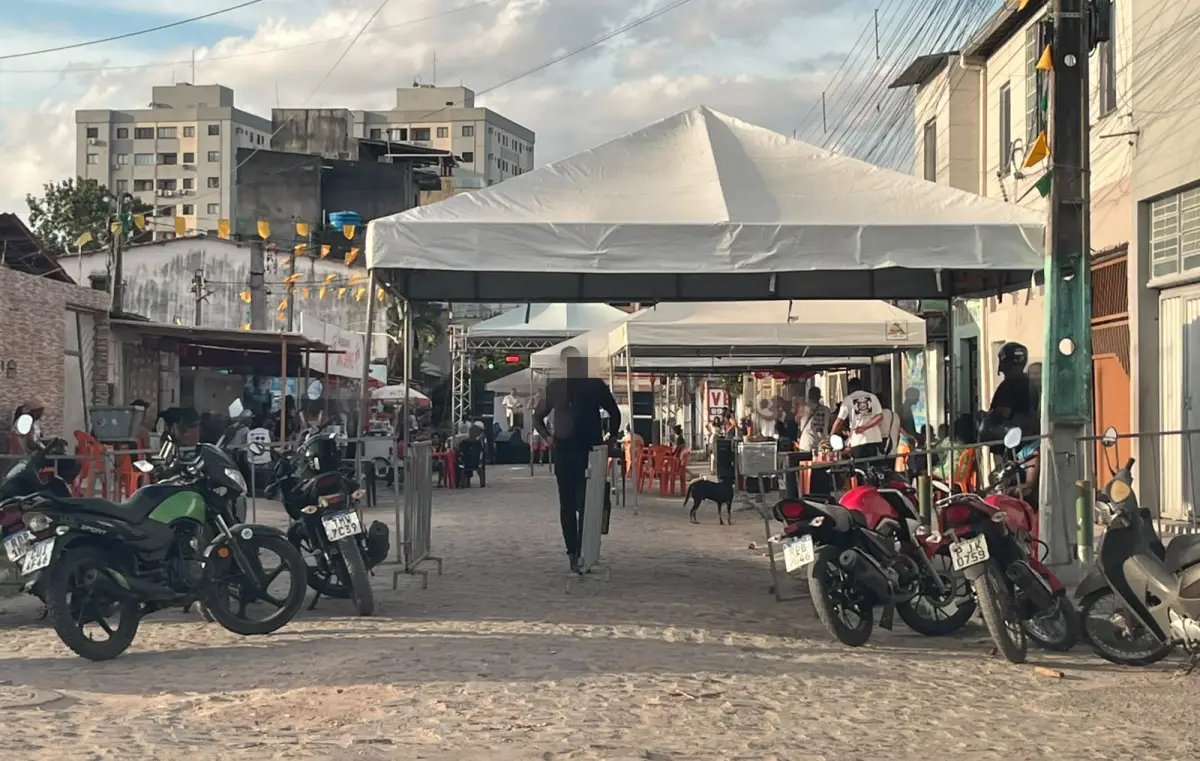 Três pessoas são baleadas durante festa no bairro Caseb em Feira de Santana