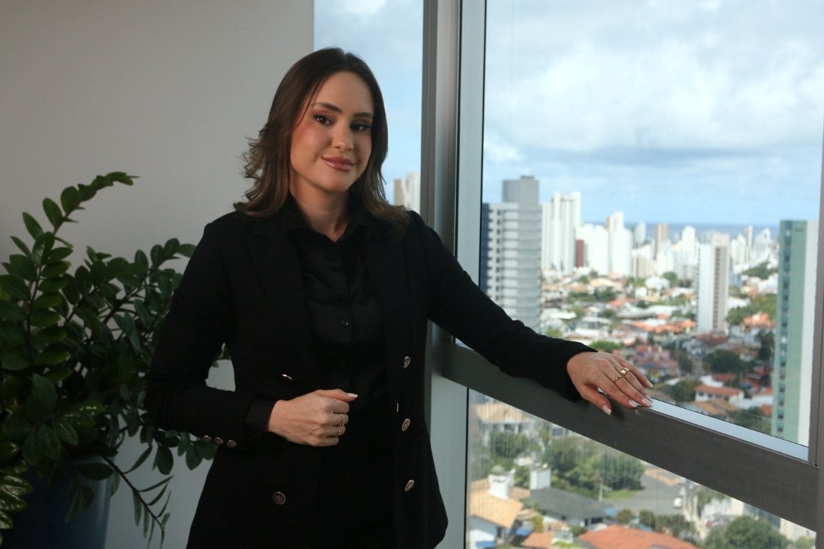 Advogada Carolina Teixeira