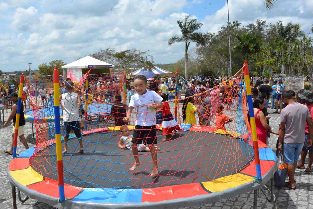 Brincafeira leva programação infantil aos parques da cidade no feriado do Dia das Crianças