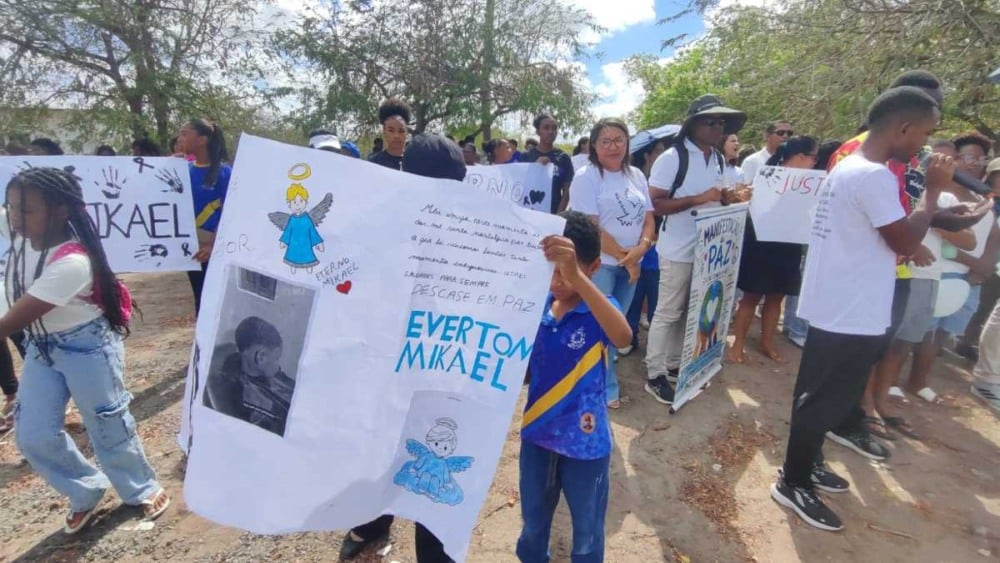 Caminhada da Paz em homenagem a Everton Mikael Bacelar Lima
