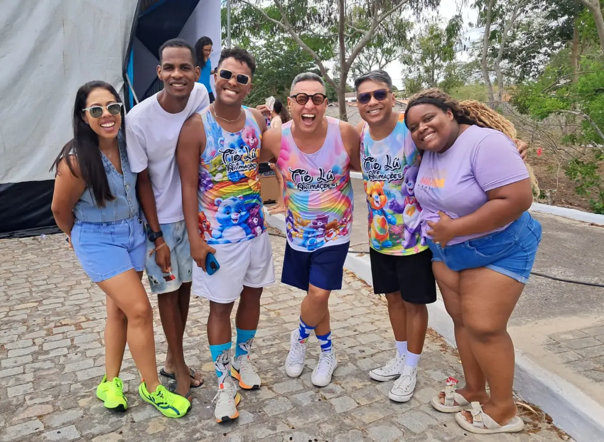 Pula-pula, circo e muita alegria: Brinca Feira reúne famílias em parques de Feira de Santana