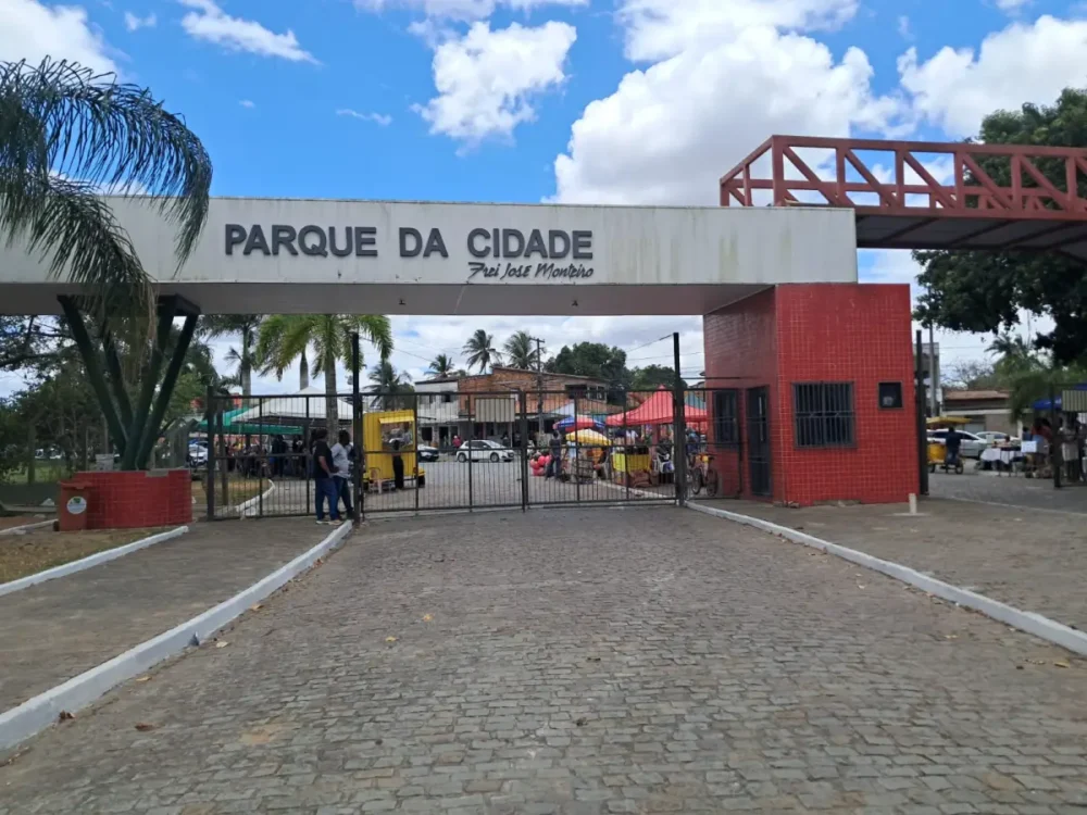 Pula-pula, circo e muita alegria: Brinca Feira reúne famílias em parques de Feira de Santana Pula-pula, circo e muita alegria: Brinca Feira reúne famílias em parques de Feira de Santana