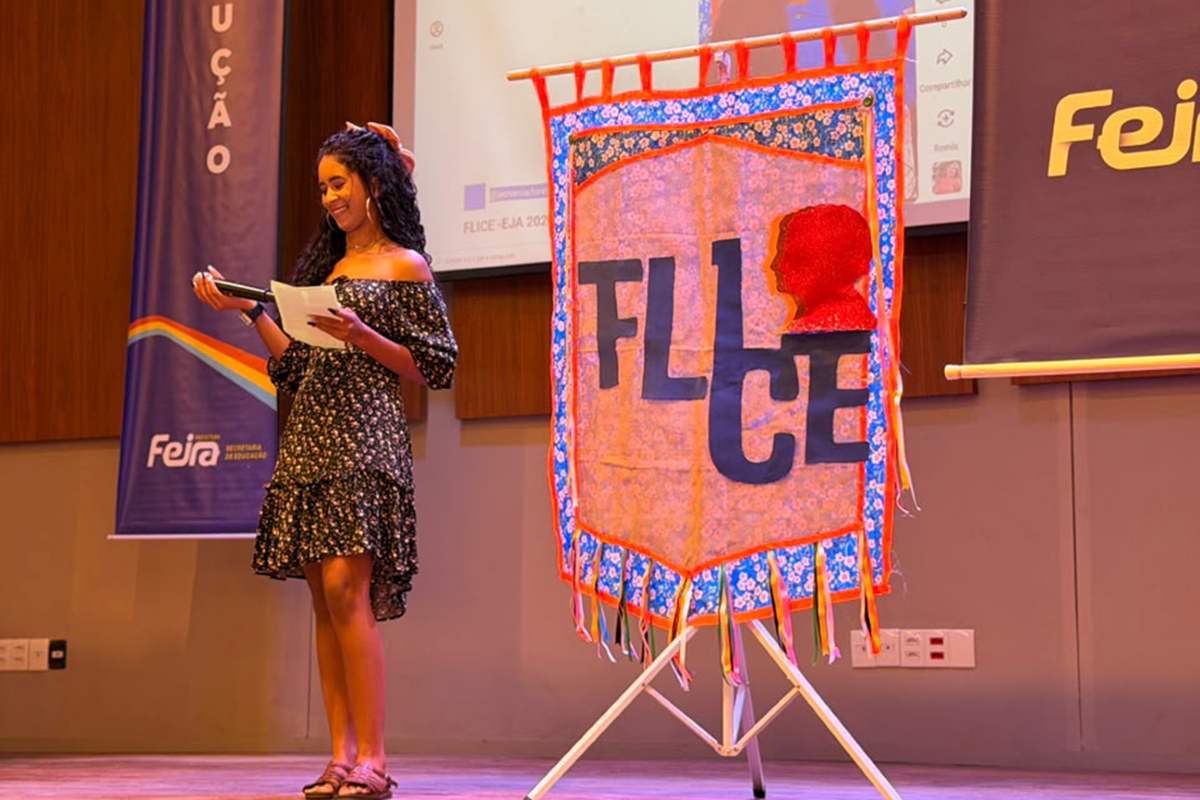 Alunos da EJA ganham palco para mostrar projetos desenvolvidos em escolas de Feira de Santana